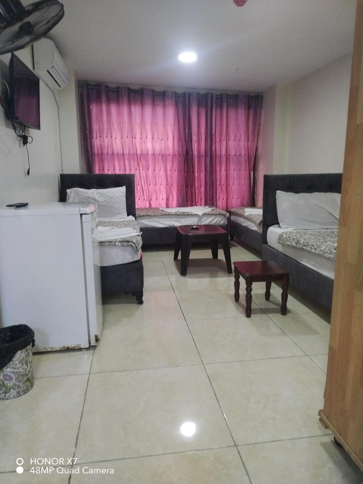 Farah Plaza Hostel &Hotel Apartments Áqaba Exterior foto