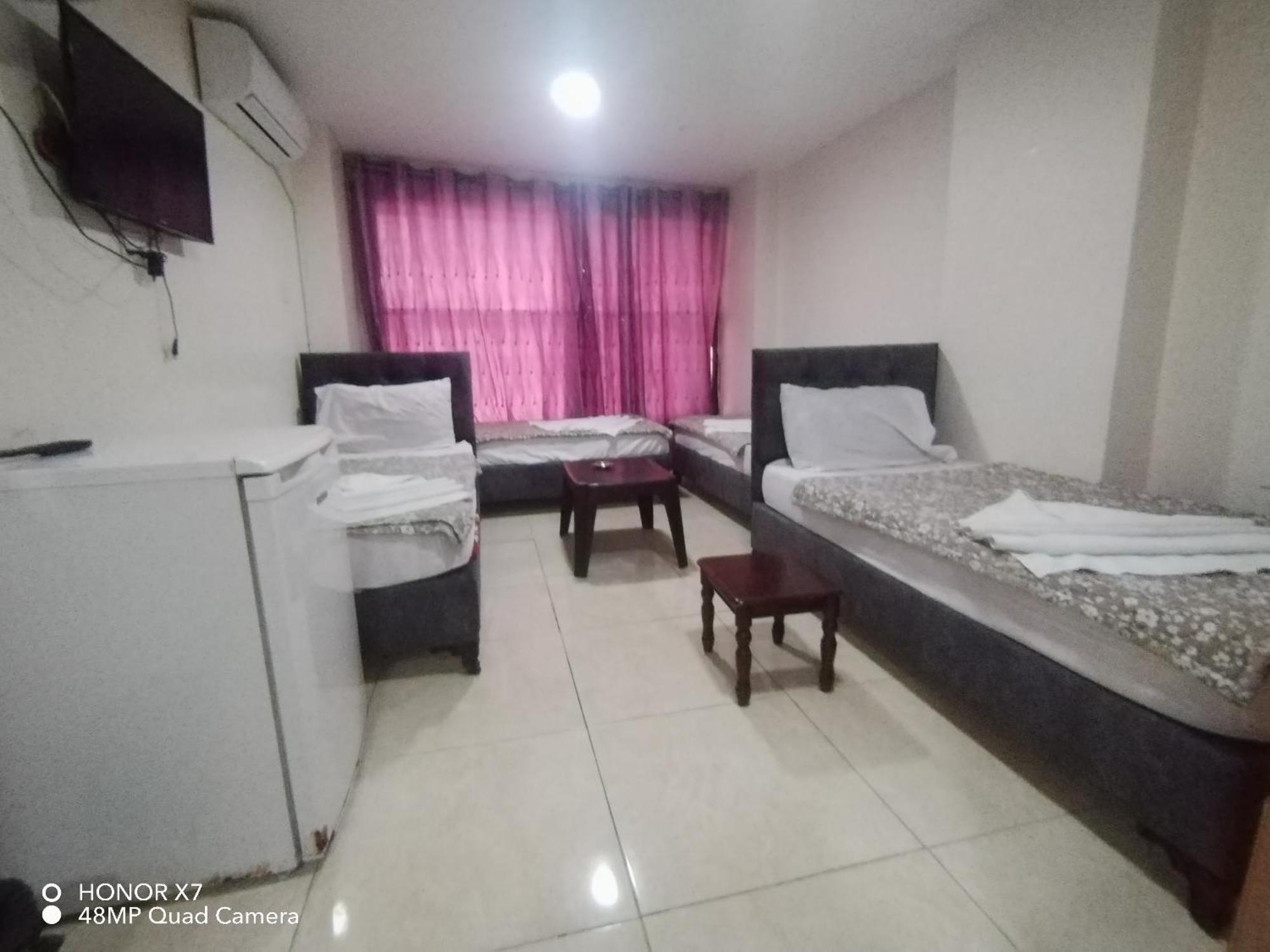 Farah Plaza Hostel &Hotel Apartments Áqaba Exterior foto